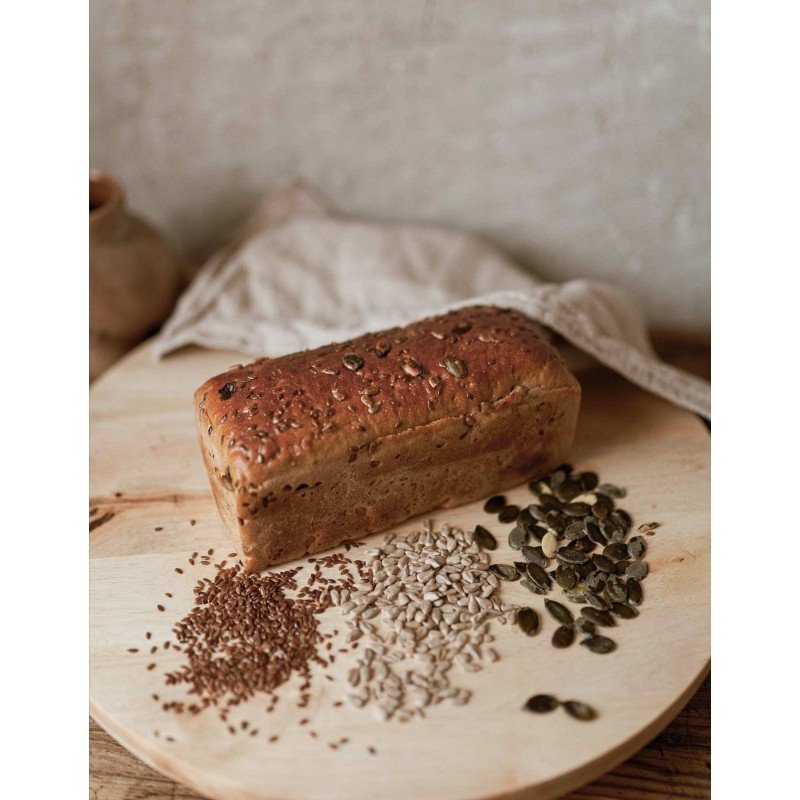 CHLEB ŻYTNI NA ZAKWASIE ŻYTNIM BIO MIX ZIAREN (DYNIA, SŁONECZNIK, SIEMIĘ LNIANE) – 0,5 kg - AGA BAGIETKA