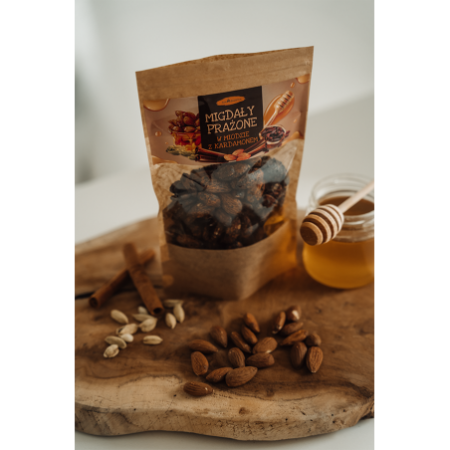 MIGDAŁY PRAŻONE W MIODZIE Z KARDAMONEM – 180 g - AGA BAGIETKA